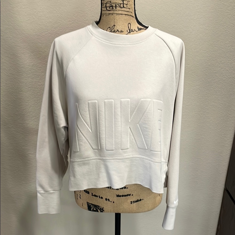 Nike Cropped Boxy Long Sleeve Sweatshirt